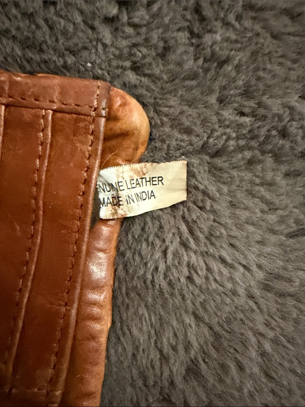 Valenca Holland Women's Leather Zip Wallet in Tan - Picture 4 of 9